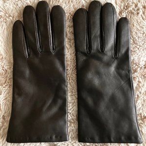 Isotoner Women's Brown Espresso Leather Gloves New without Tags